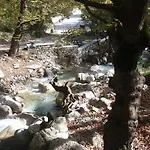 Konukevi Archontiko Velousi 3*