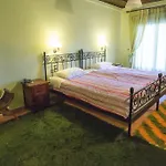 Archontiko Velousi 3*