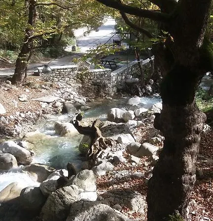 Pensiune Archontiko Velousi 3*