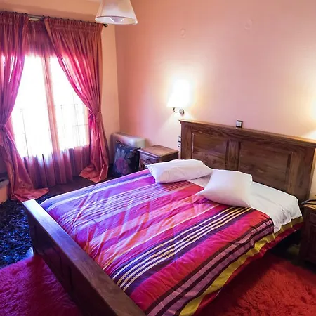 Archontiko Velousi بيت ضيافة *