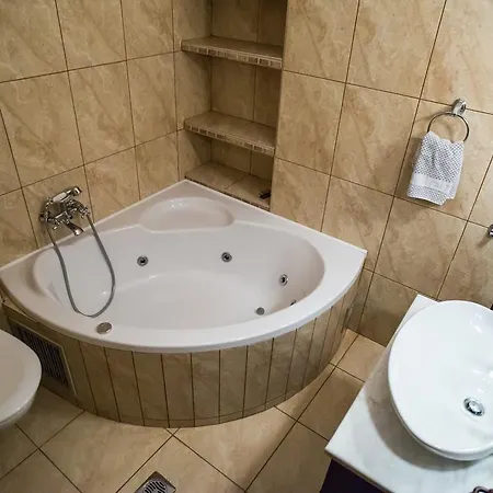 Archontiko Velousi Pensiune Pantévgeni