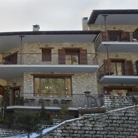 Archontiko Velousi بيت ضيافة *