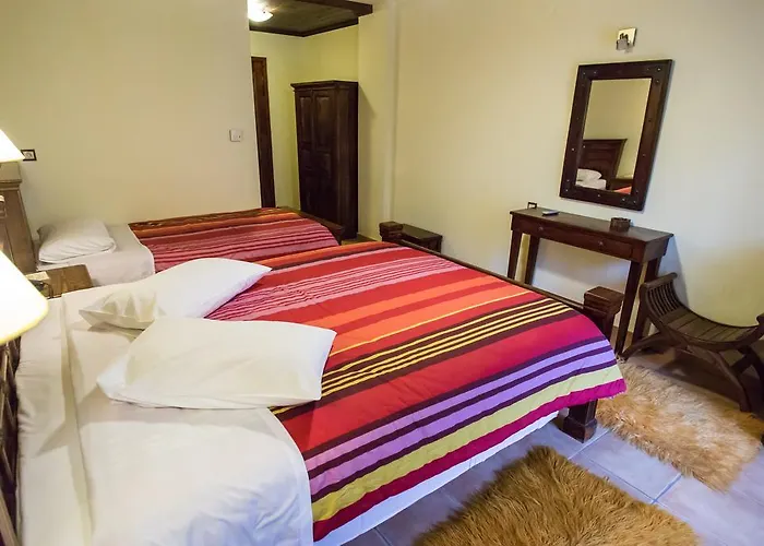 Archontiko Velousi 3*