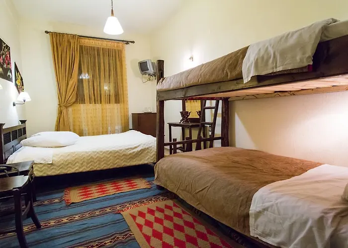 Archontiko Velousi 3*